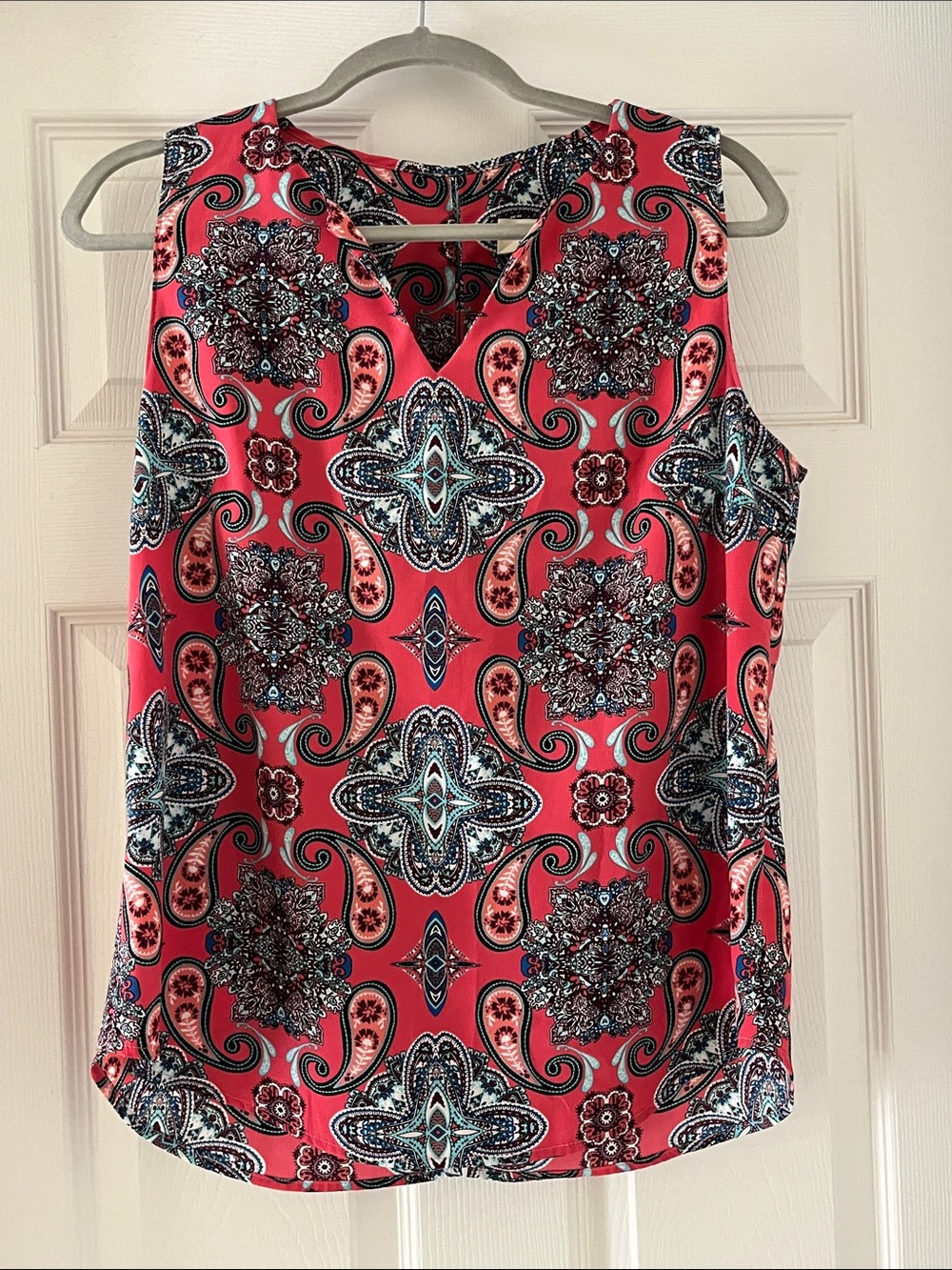 Paisley Print Sleeveless Camisole in Coral